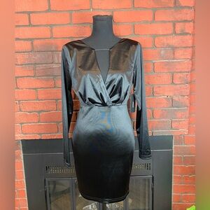Lulus Women’s Turned Up Black Long‎ Sleeve Bodycon Dress Size Small